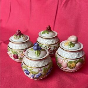 Elegant Ceramic Fruit-Themed Jars - Set of 4
